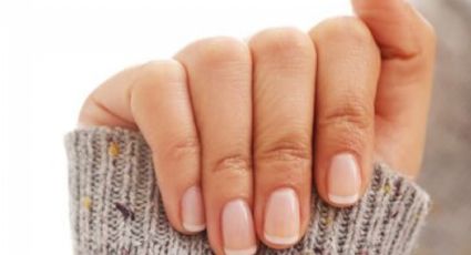 Elegancia en tus manos: Los 5 mejores diseños de manicura francesa para uñas cortas