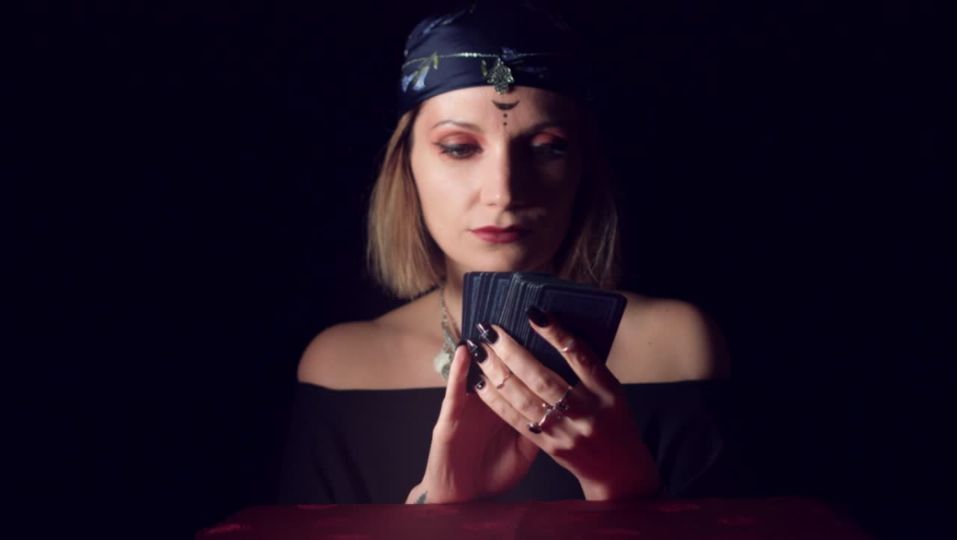 Conoce las predicciones del futuro con el Tarot.