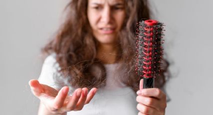 Shampoo morado: usuarias en redes denuncian caída de cabello y alopecia tras su uso