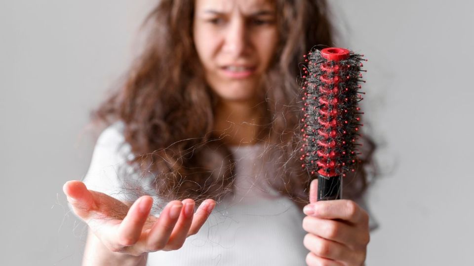 Usuarias apuntan a que un shampoo provoca caída del cabello.