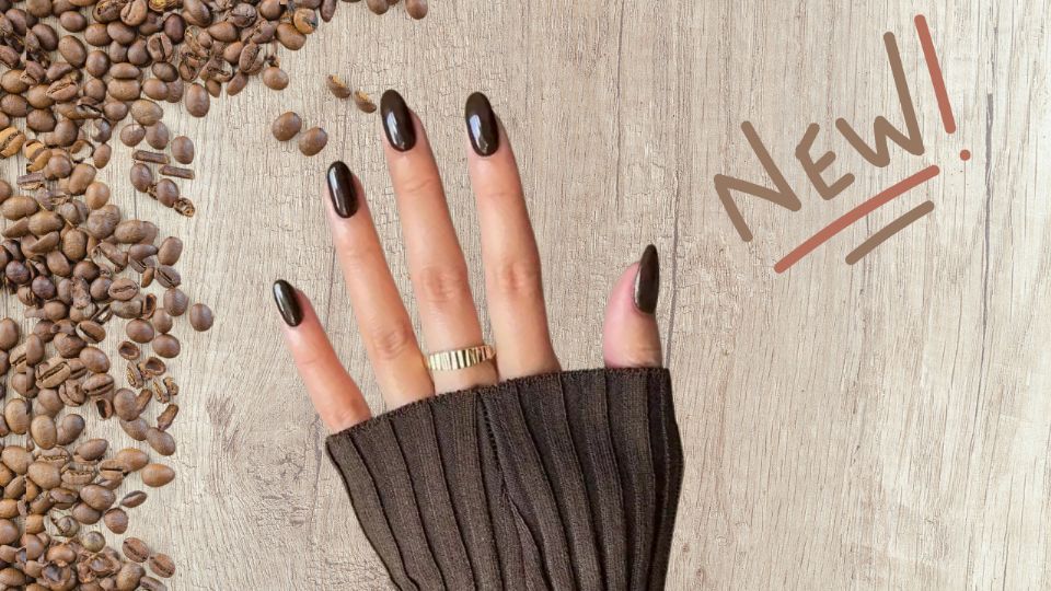 Mocha Mousse es el esmalte tendencia del 2025.